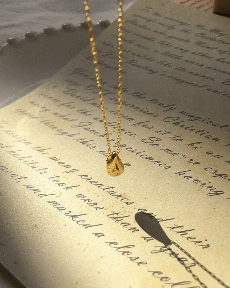 TEARDROP Necklace in Gold