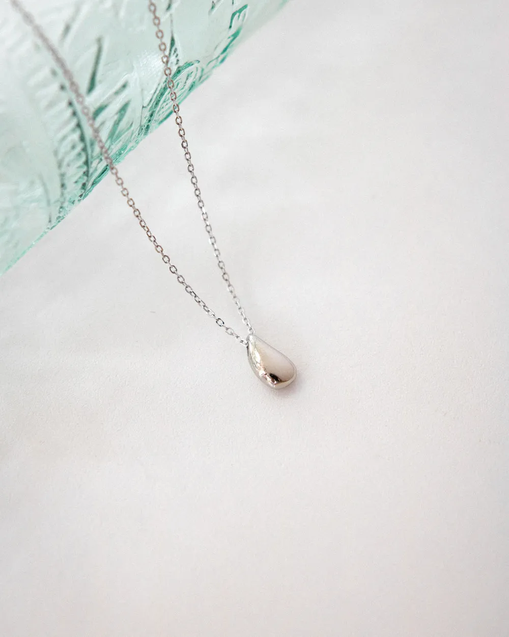 TEARDROP Necklace in Silver